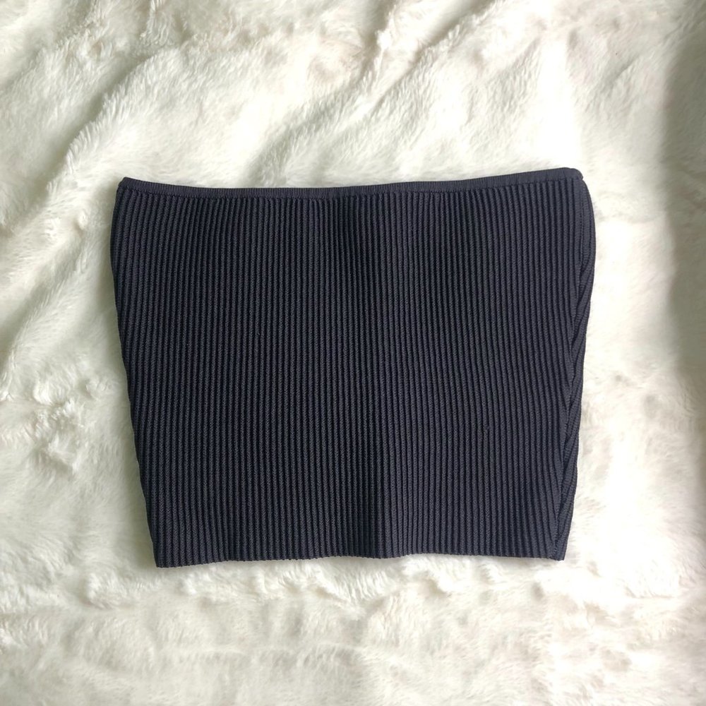 Aritzia Babaton cropped knit/sculpted tube top - Charcoal